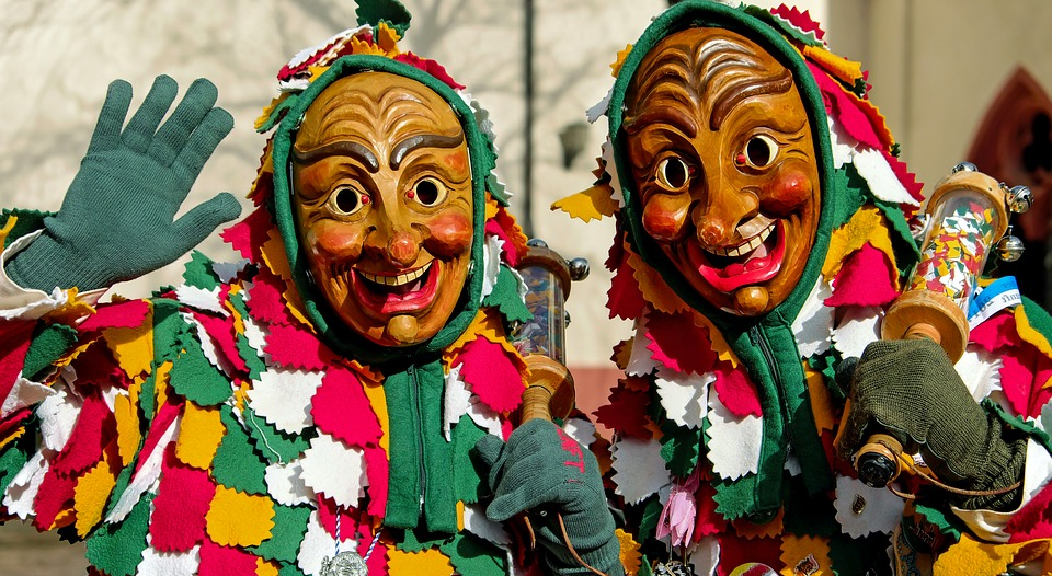 Foto - 06 em cada 10 brasileiros devem cair na folia durante o Carnaval