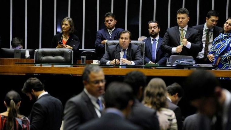 Foto - Votação do Cadastro Positivo é aprovada na câmara.