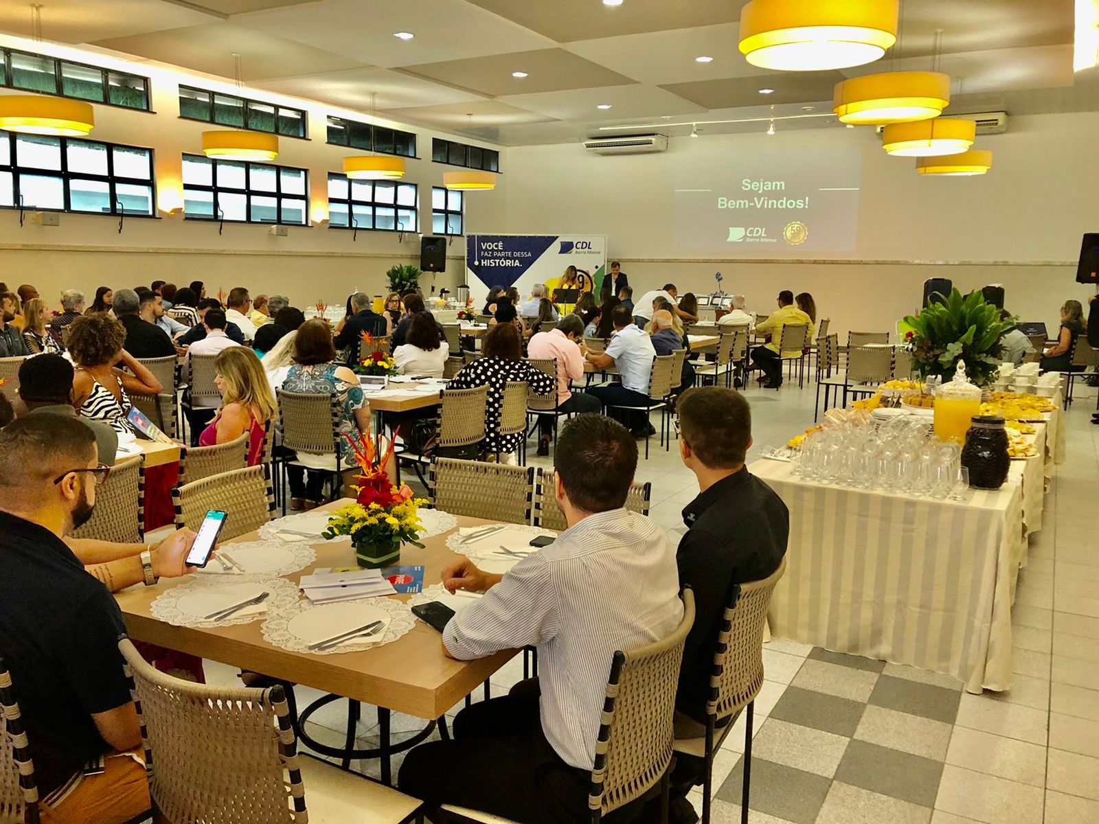 Foto - CDL Barra Mansa realiza seu primeiro café da manhã empresarial pós-pandemia
