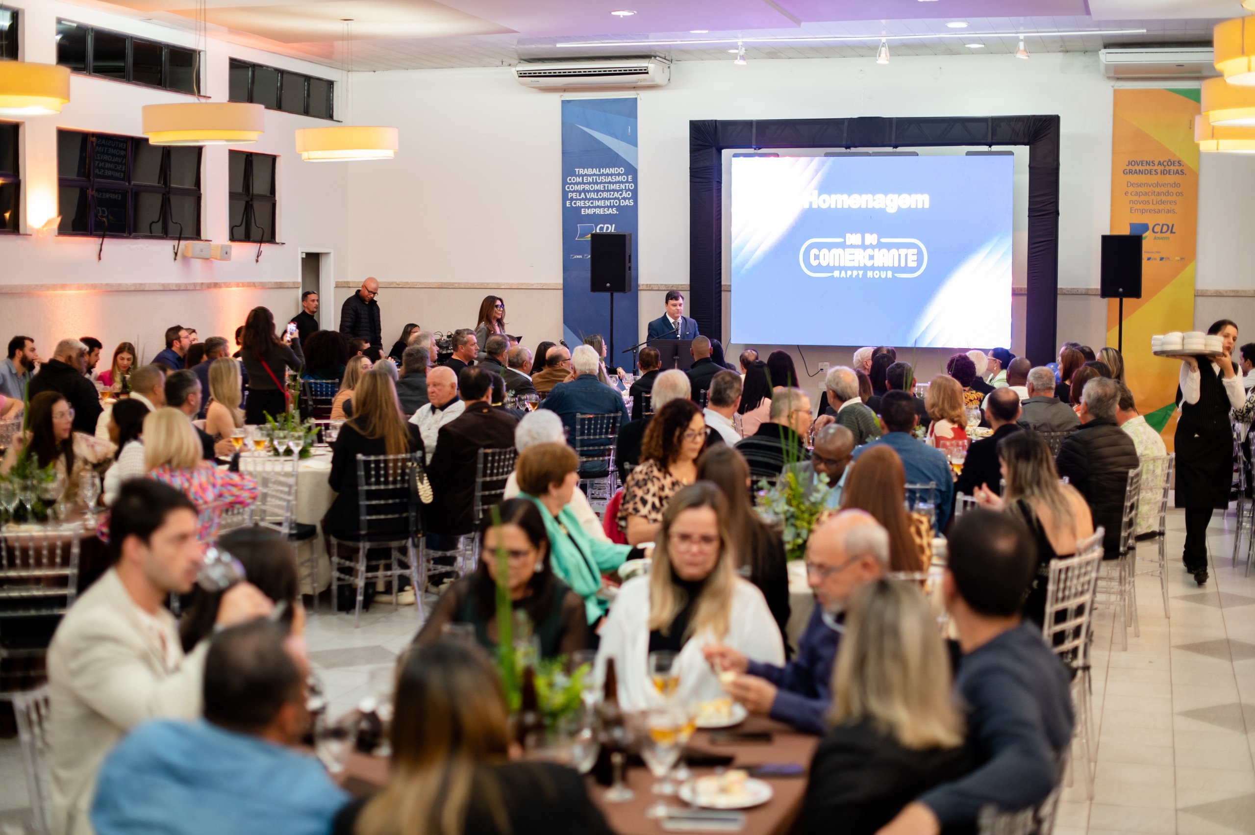 Foto - CDL Barra Mansa celebra o Dia do Comerciante com Happy Hour especial e homenagem