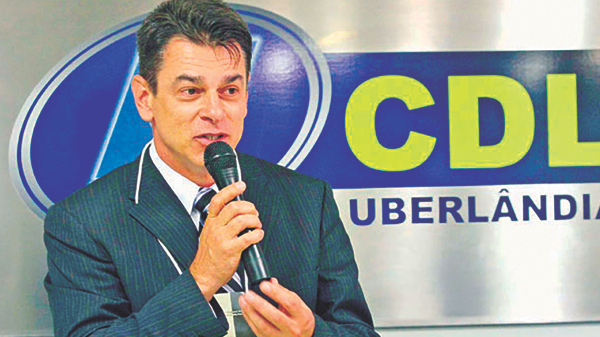 Foto - Nova diretoria assume a condução da CNDL no período de 2018 a 2020.