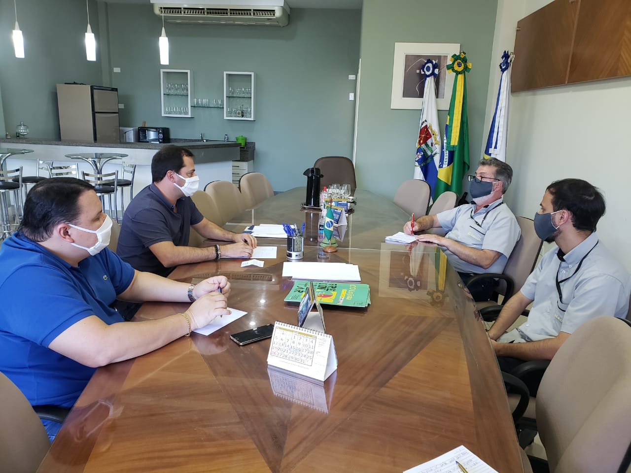 Foto - Transporte público é tema de reunião na CDL Barra Mansa