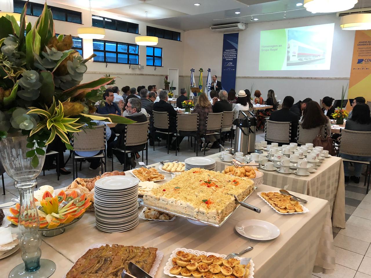 Foto - CDL Barra Mansa apresenta novidades durante tradicional café da manhã