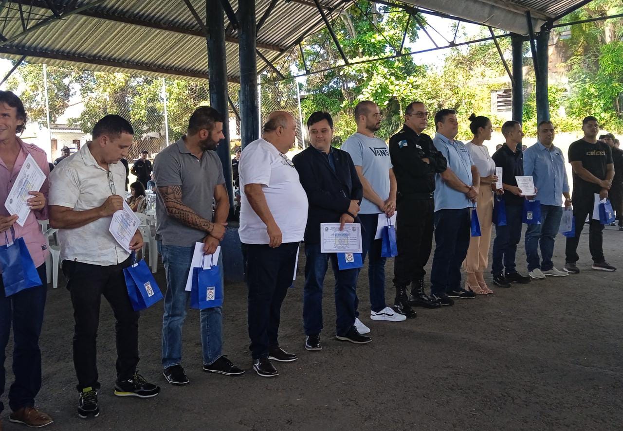 Foto - CDL BM participa da cerimônia de homenagens do 28º Batalhão de Polícia Militar 