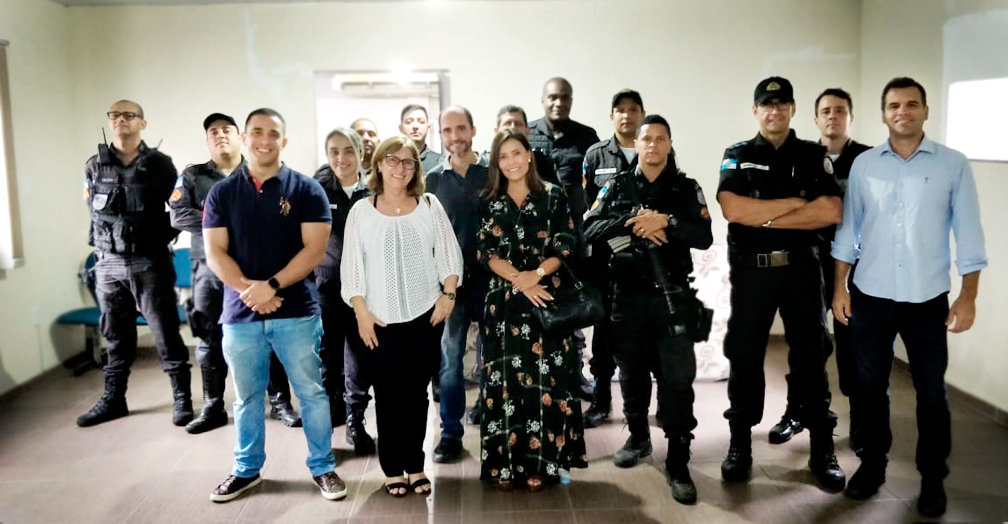 Foto - Entidades de Barra Mansa fazem doação de colchões para 2ª Cia. da Polícia Militar