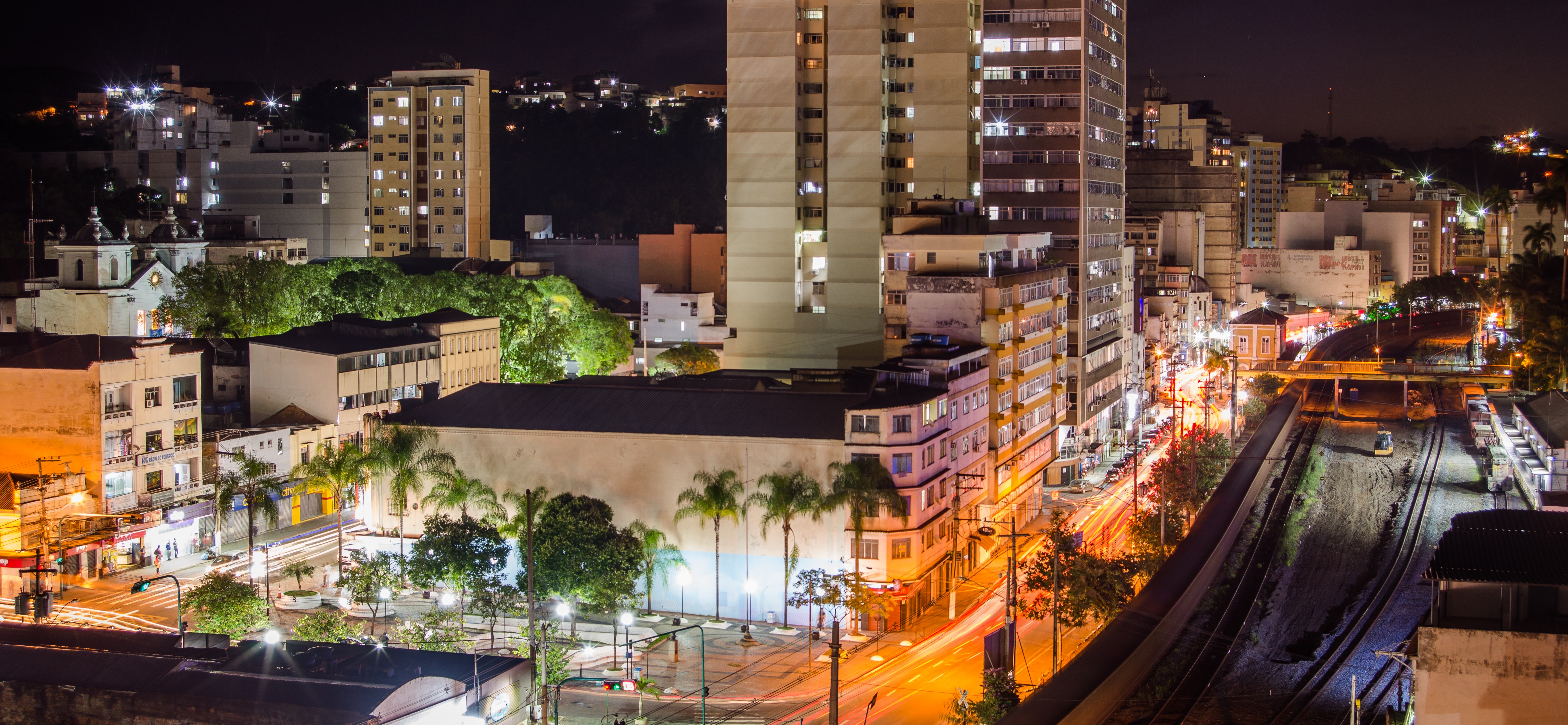 Foto - A função do comércio vai muito além da função clássica de vender e abastecer