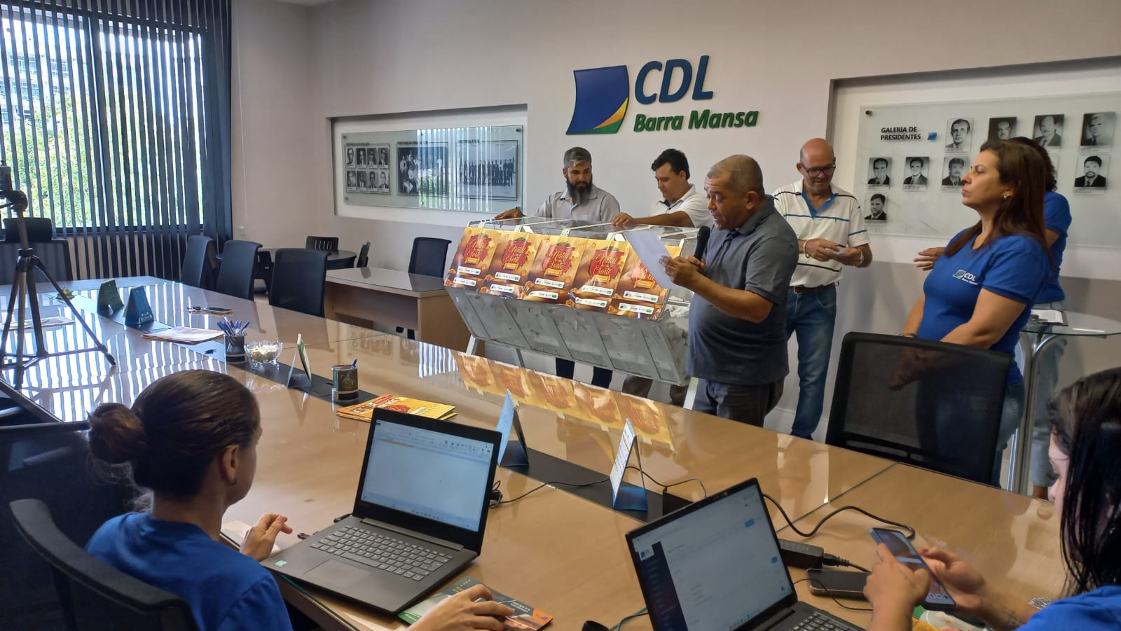 Foto - Confira a lista dos ganhadores do terceiro sorteio da Campanha Natal da Sorte da CDL BM.