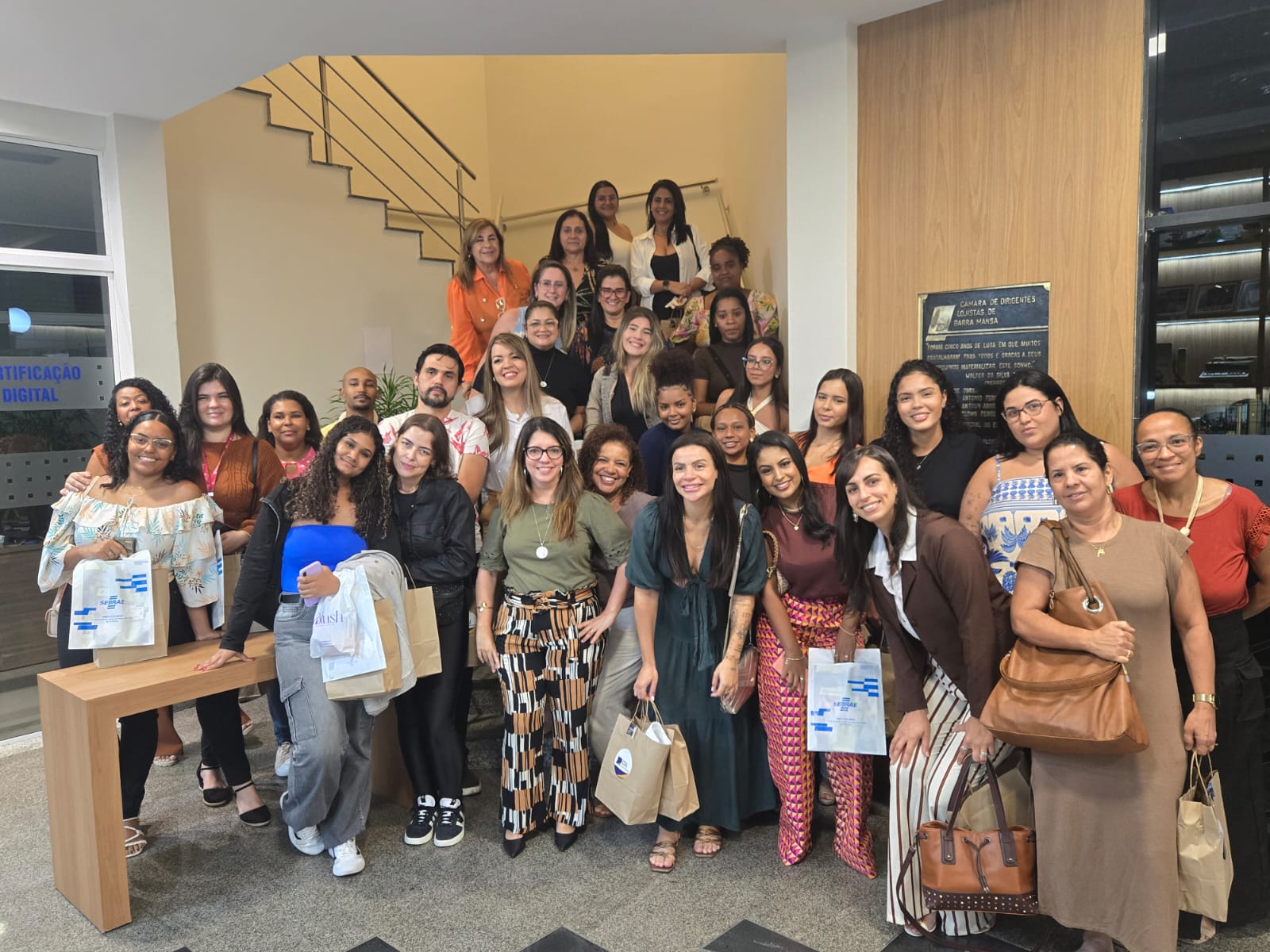 Foto - Empreender com beleza: Palestra gratuita na CDL Barra Mansa inspira profissionais do setor