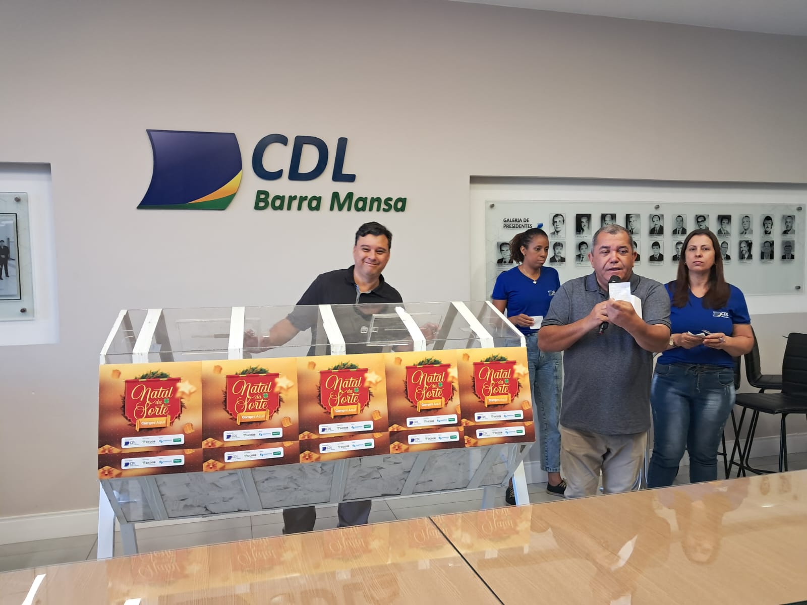 Foto - Conheça os ganhadores do primeiro sorteio do Natal da Sorte da CDL Barra Mansa
