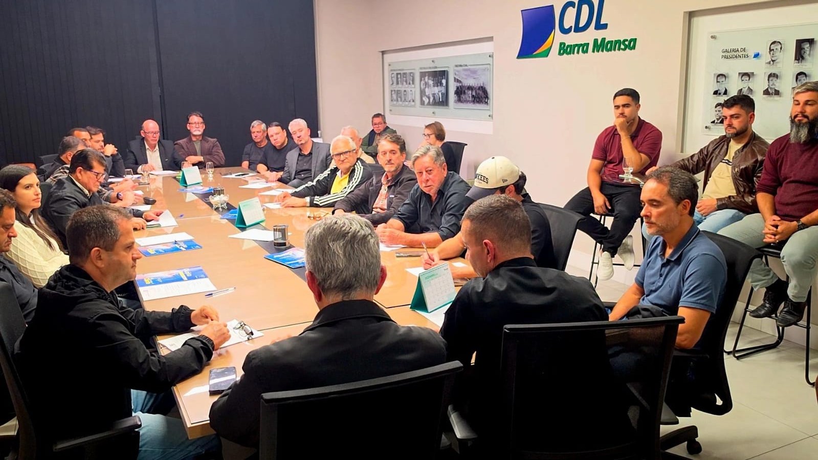 Foto - Prefeito Furlani anuncia novidades durante reunião de diretoria da CDL BM
