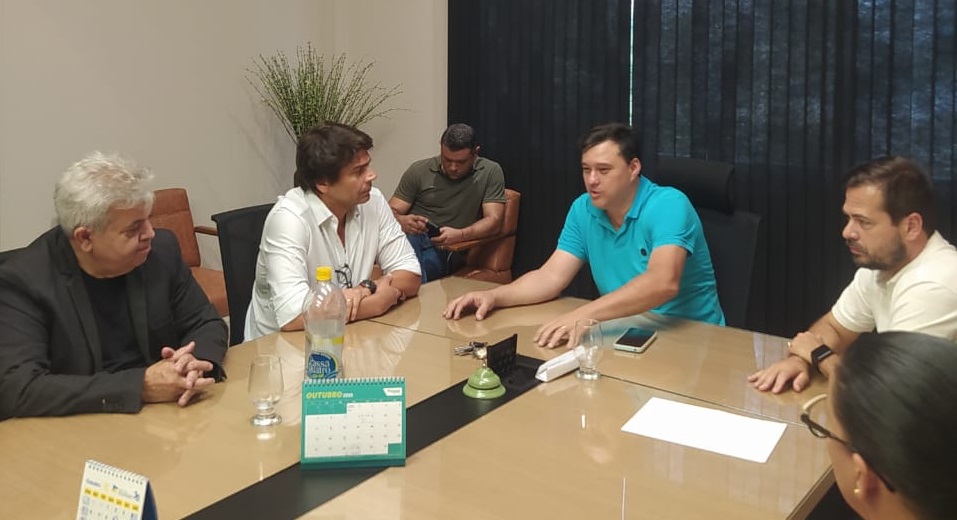 Foto - CDL de Barra Mansa recebe deputado federal Pedro Paulo para debate sobre Reforma Administrativa e Segurança Pública